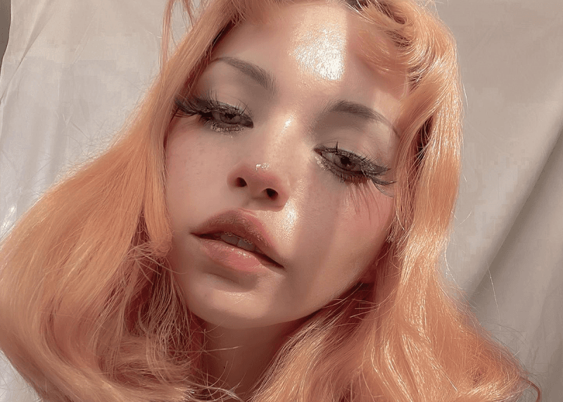Egirl dewy doll makeup - petite.oh