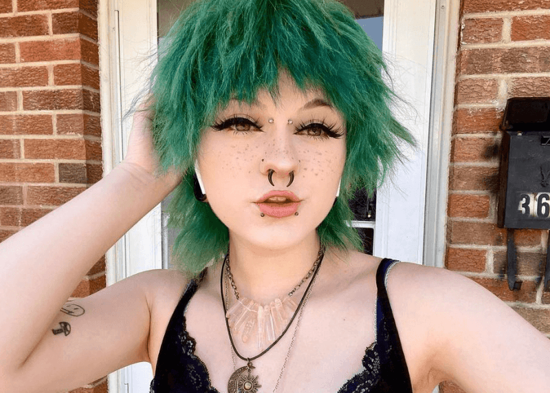 Egirl makeup with thick low winged eyeliner - ghostluvver