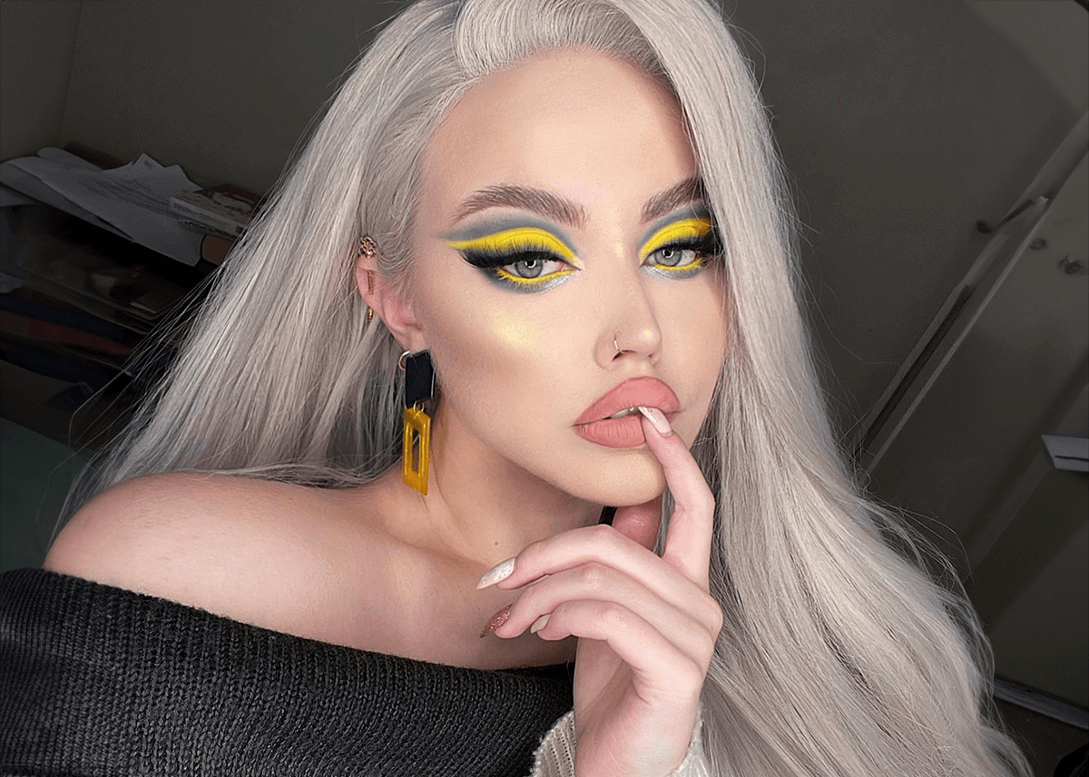 Ericaswn Yellow and Silver Cut Crease Eyeshadow