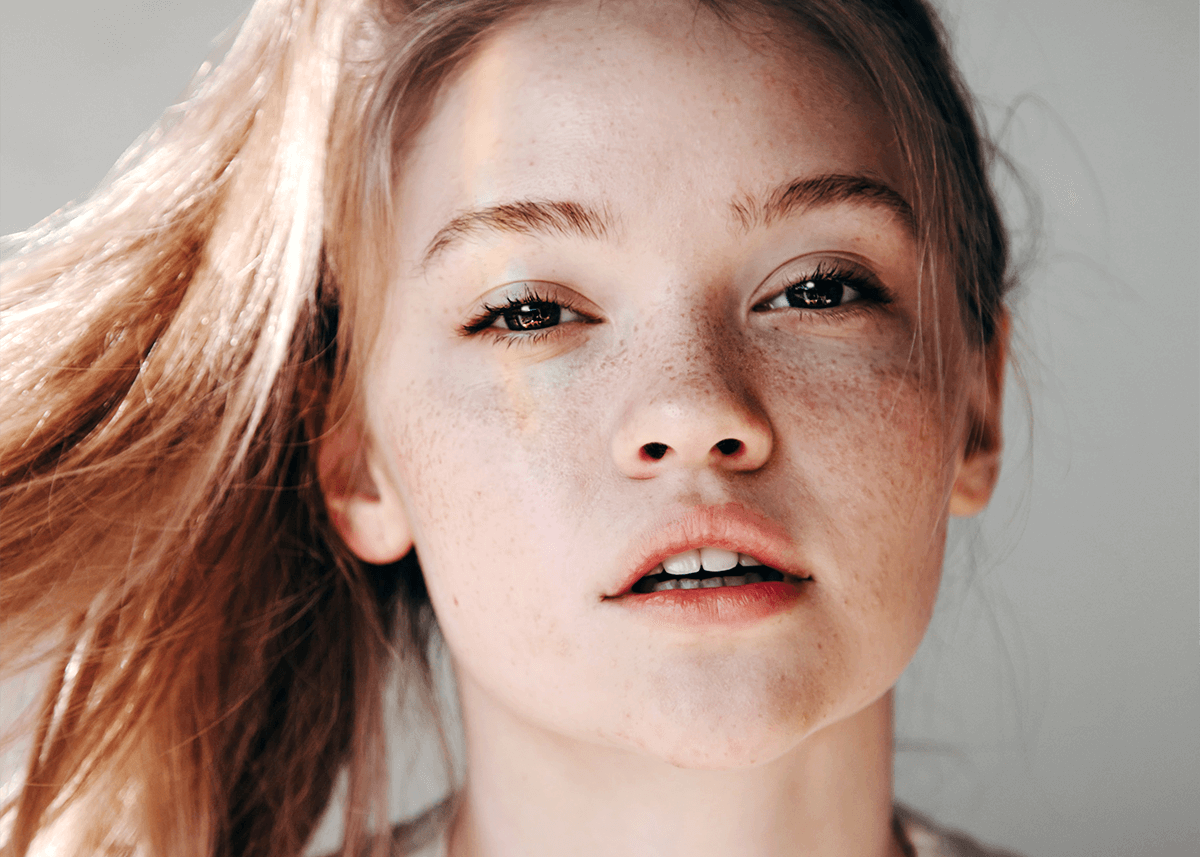 Perfect Arched Eyebrows with Freckles