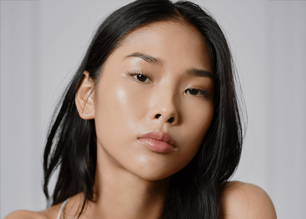 Rozmuhree Korean Skin Makeup Look